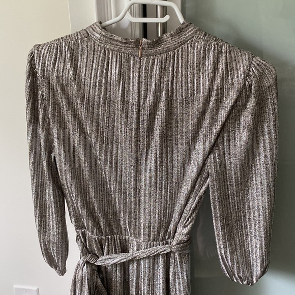 ALICE + OLIVIA metallic silver dress size 0 - Picture 7 of 8